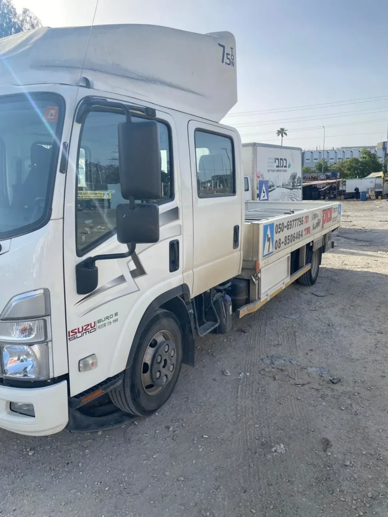 משאית 1 של רוני רפאלי מורה נהיגה