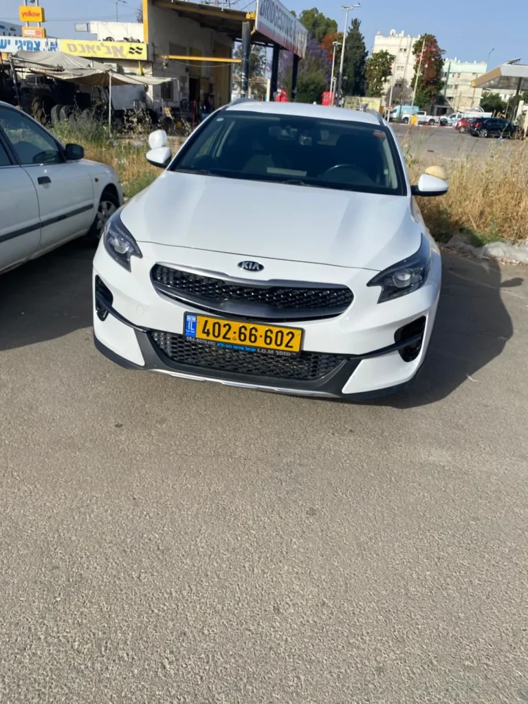 רכב 2 של רוני רפאלי מורה נהיגה